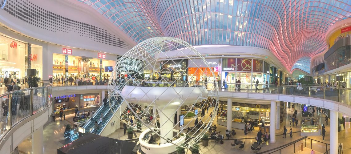 Chadstone_Shopping_Centre_interior_pano_2017